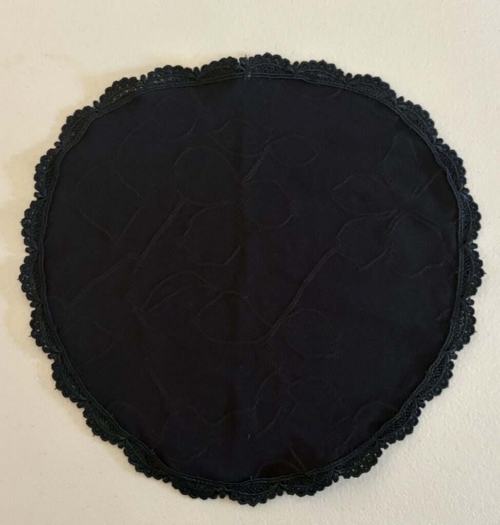 Embroidered Flower Knit, Teardrop 8”