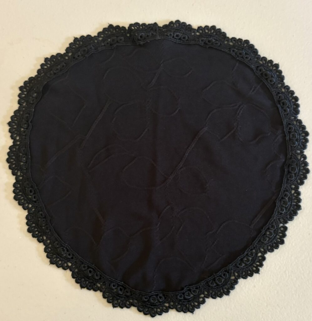 Embroidered Flower Knit, Teardrop 8”