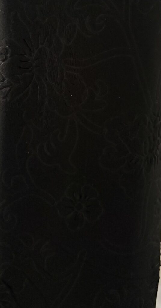 Puff Poly Out Solid Black 140968