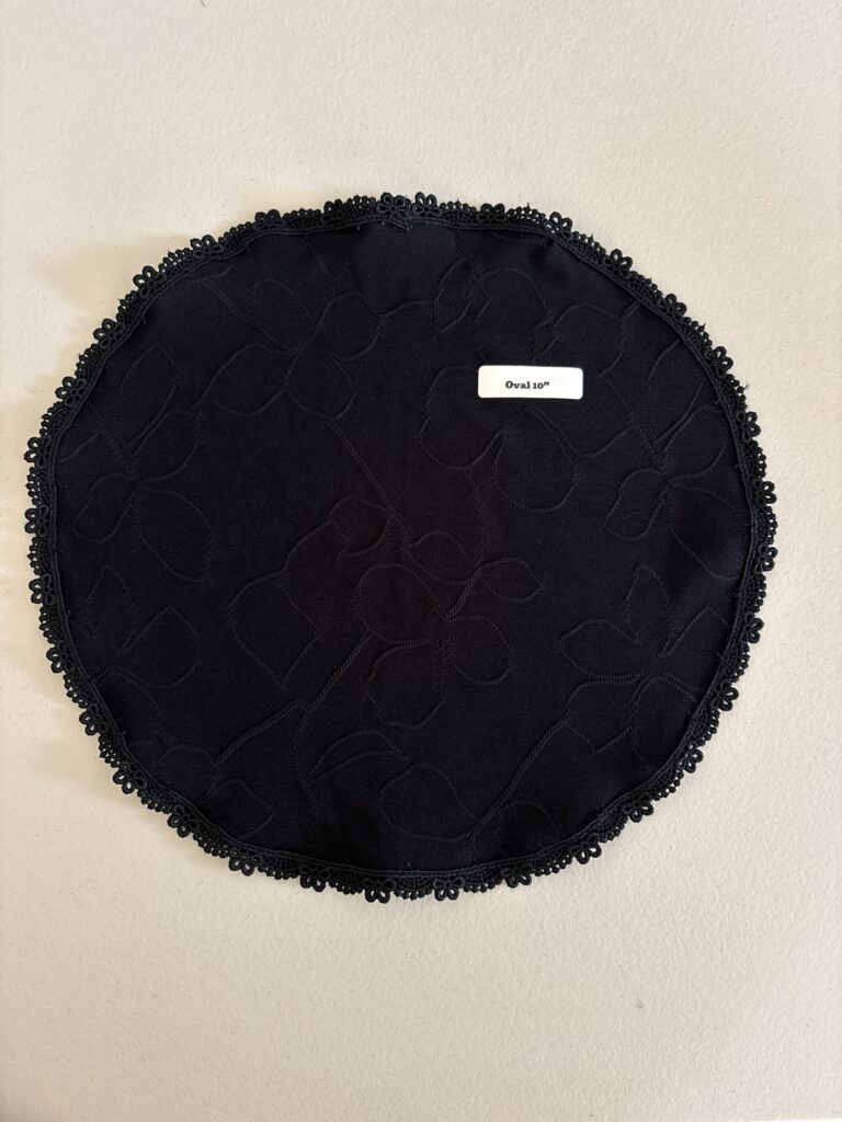Embroidered Flower Knit, Oval 10”