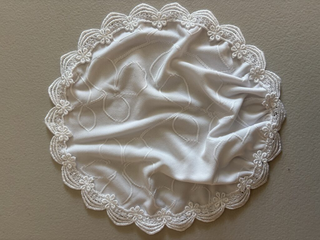 Embroidered Flower Knot, 8.5” Oval Gathered